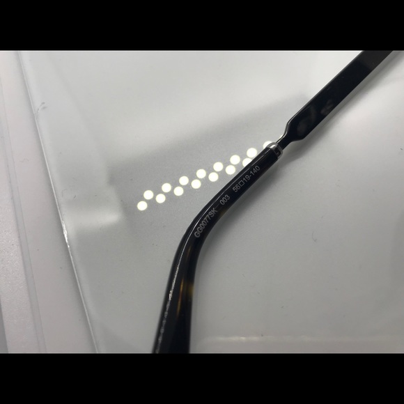 Gucci 0077SK 001 - Picture 7 of 8